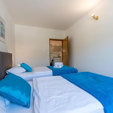 Vacation Helga Apartman *